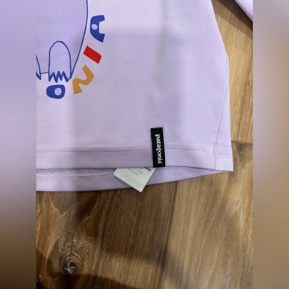 Patagonia Infants' Capilene Silkweight Hoodie & Baggie Shorts Size 12-18 months - Picture 5 of 8